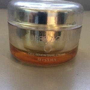 SUPER AQUA cell renewal snail cream by MISSHA
